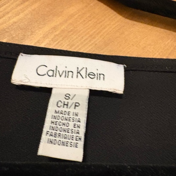 Calvin Klein Black Women's Bell Sleeve Top w/ Gold Accent – Elegant & Versatile - Picture 5 of 5